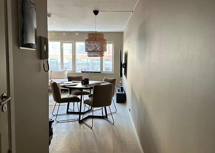 Downtown - Cute And Cosy